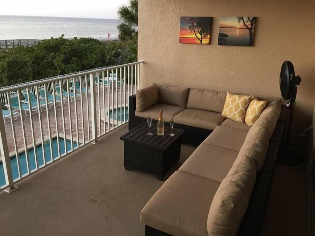 Ow 202 - Entire Oceanfront Condo - 2 Bedroom And 2 Bath Indian Rocks Beach Exterior photo